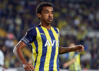 Fenerbahçe'de Luis Gustavo sahalara dönüyor