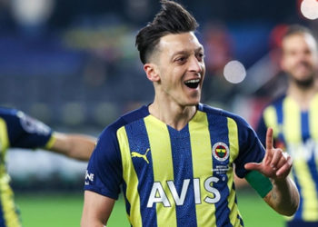 Fenerbahçe'nin Süper Lig'deki ilk yarı karnesi