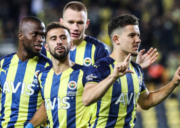 Fenerbahçe'ye Beşiktaş derbisi öncesinde kötü haber!