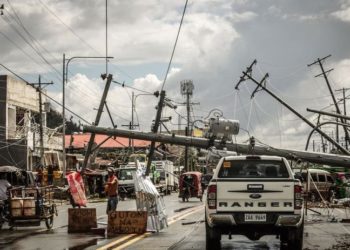 Filipinler'i tayfun vurdu: 208 ölü