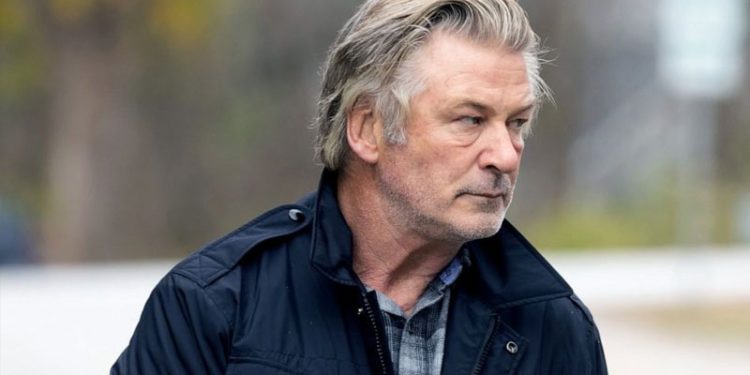 Film setindeki ölümlü kazada Alec Baldwin’in telefonu için arama emri