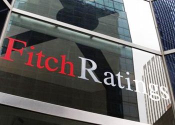 Fitch, Türkiye’nin kredi notu görünümünü negatife çevirdi