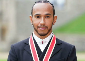 Formula 1 pilotu Hamilton şövalye oldu