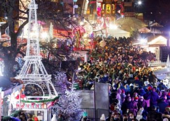 Fransa: Omicron, Avrupa'da yıldırım hızıyla yayılıyor