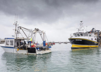Fransa balıkçılık krizi sebebiyle AB'den İngiltere'ye karşı hukuki sürecin başlatılmasını isteyecek