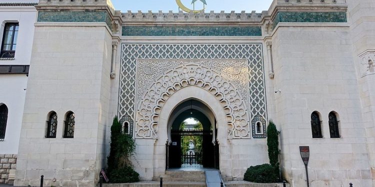 Fransa kendi İslam konseyini kuracak