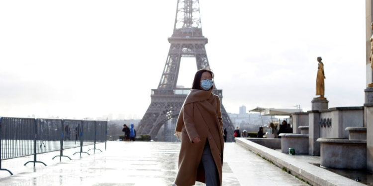 Fransa, Île-de-France bölgesinde ilk Omicron varyantını tespit etti