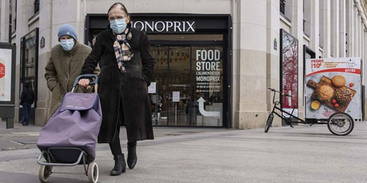 Fransa'da Kovid-19 salgınında en yüksek vaka artışı kaydedildi