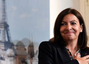 Fransa'da cumhurbaşkanı adayı Anne Hidalgo, solun seçime tek adayla gitmesini öneriyor