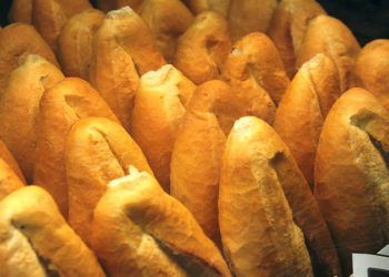 Fırıncılara 'ekmeğe usulsüz zam' denetimi