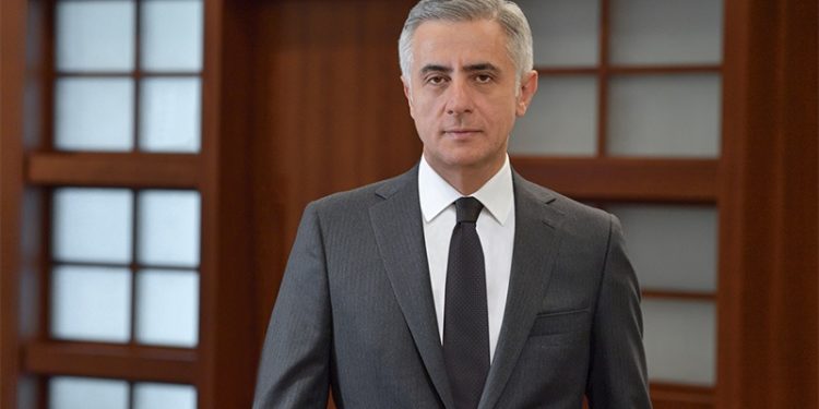 Garanti BBVA Genel Müdürü Baştuğ: Tedbirler dövize yönelimi yavaşlatacak