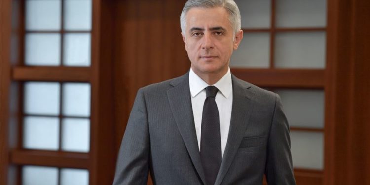 Garanti BBVA Genel Müdürü Baştuğ: Tedbirlerin dövize yönelimi yavaşlatacağını düşünüyorum