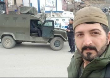 Gazeteci Mimar Kaya'ya 'çekim yapamazsın' gözaltısı