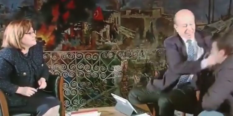 Gazeteci Sarıkaya'nın tokat attığı ses teknikeri dava açacak