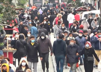 Gençlerin TL ile sınavı: Gelecek kaygısı