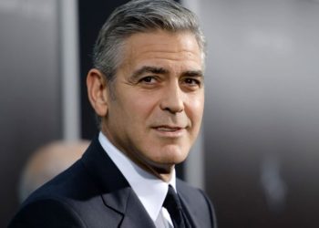 George Clooney: Şüpheli hamleler yapan bir ülkenin hava yolu şirketinin reklam teklifini reddettim