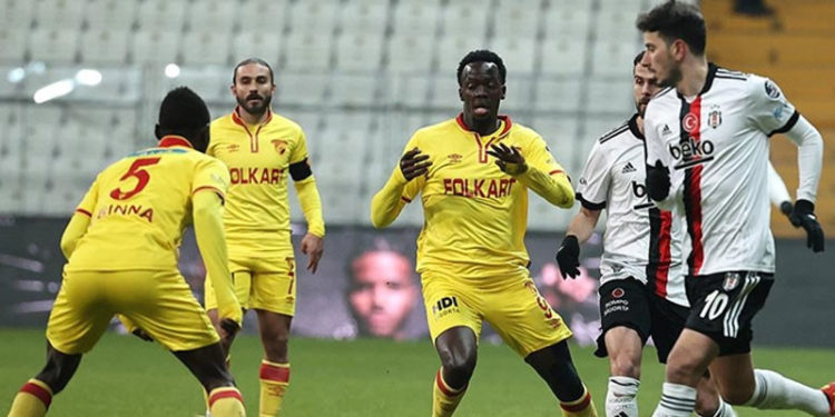 Göztepe bu sezon 3. kez ilk golü bulduğu müsabakadan puan çıkaramadı