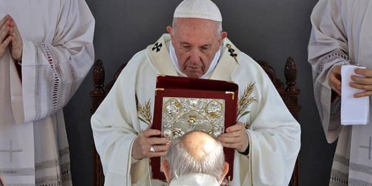 Güney Kıbrıs’ta siyasi ve dini liderler Papa Francis’e Türkiye’yi şikayet etti