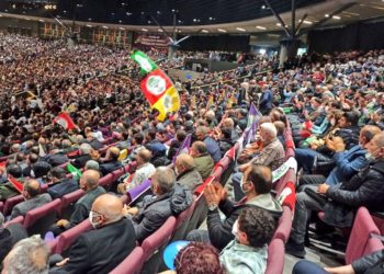 HDP İstanbul Kongresi’nde on binlerce kişi: ‘Zalimlerin saltanatını yıkacağız’