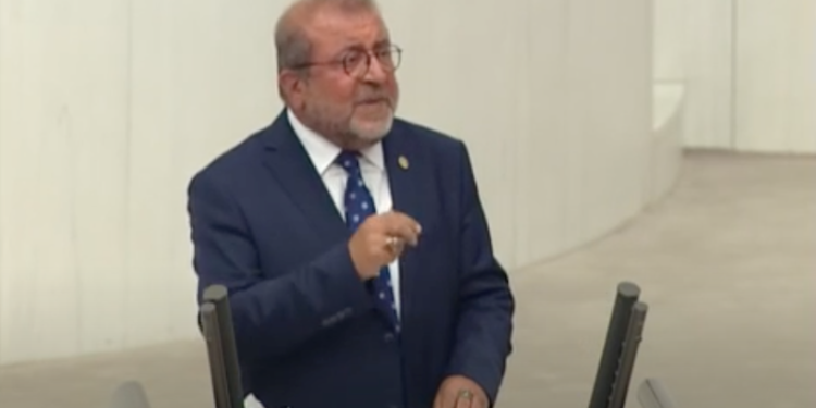 HDP'li Bülbül: Kürtçe dilim ‘X’, Alevi olarak kapıma ‘X’ konuluyor, politika yapmam yasak