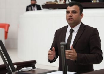 HDP'li Öcalan: AKP ölümü gösterip sıtmaya razı etmeye çalışıyor