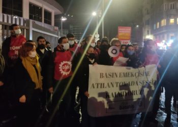 HaberTürk binası önünde Muharrem Sarıkaya protestosu