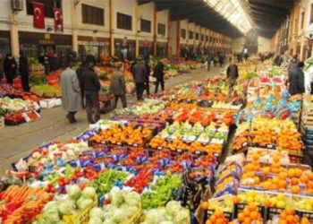 Hal esnafı: Mazot fiyatları düşmezse indirim olmaz