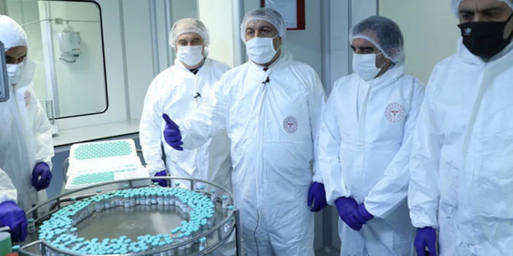 Halk sağlığı uzmanı Dr. Nuriye Ortaylı: Omikron oranı bakanlığa göre yüzde 42, bakana göre yüzde 10