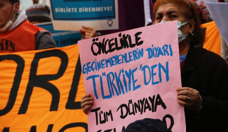 Halkevleri'nden tencere tavalı 'geçinemiyoruz' eylemi