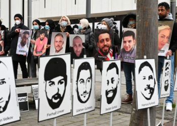 Hanau’da yaşanan ırkçı saldırı soruşturması takipsizlikle kapanıyor