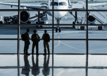 Havalimanlarında fiyatlar uçaklardan hızlı yükseliyor