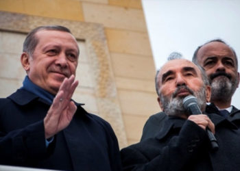 Hayrettin Karaman’dan ‘Vadeli mevduat’ fetvası: Örtülü faiz değil, hibe