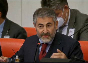 Hazine ve Maliye Bakanı Nebati: Faiz artırımı tartışmaya kapalı