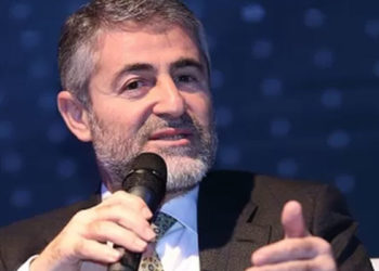 Hazine ve Maliye Bakanı Nebati: Kurda köpük gitti, gerçek fiyatlamaya doğru gidiyoruz