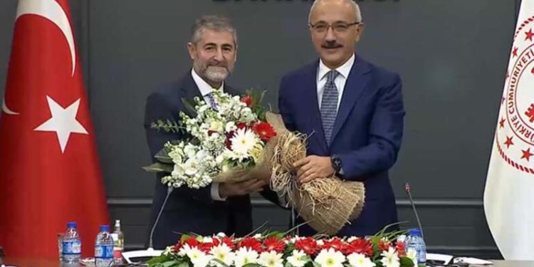 Hazine ve Maliye Bakanı Nurettin Nebati: Tam bağımsız bir Türkiye misyonu ile yeni bir yola girdik, en önemli öncelik yüksek faiz olmayacak