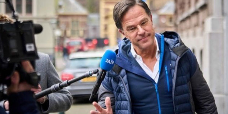 Hollanda'da seçimlerden dokuz ay sonra koalisyon hükümeti için anlaşma sağlandı