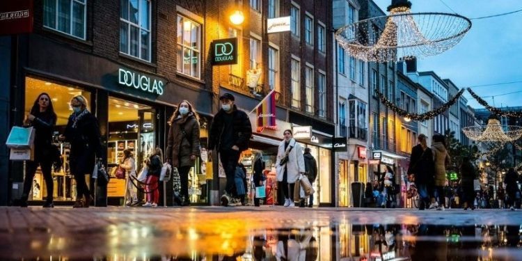 Hollanda'dan yılbaşı öncesi kapanma kararı