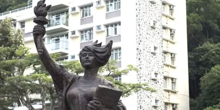 Hong Kong'da, Çin'deki Tiananmen Katliamı'nda ölenler anısına dikilen iki anıt daha kaldırıldı