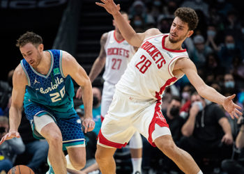 Hornets, Alperen Şengünlü Houston'a acımadı!