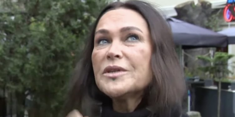 Hülya Avşar: Gerekirse simit yiyeceğiz