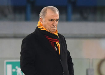 Hıncal Uluç: Roma'ya hastaneden çıkarak gittin, seni sevgi ve gururla izledim Hocam