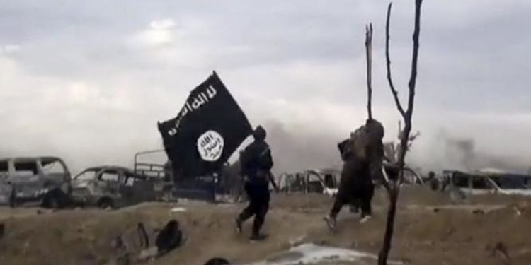 IŞİD Mahmur'a saldırdı: Çok sayıda ölü