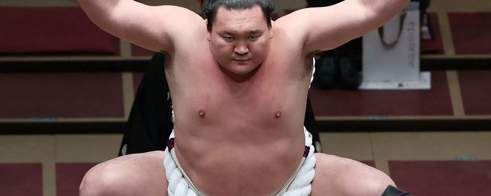 Japonya'nın 'en kariyerli başpehlivanı' Hakuho, 5 dalda Guinness Rekorlar Kitabı'na girdi