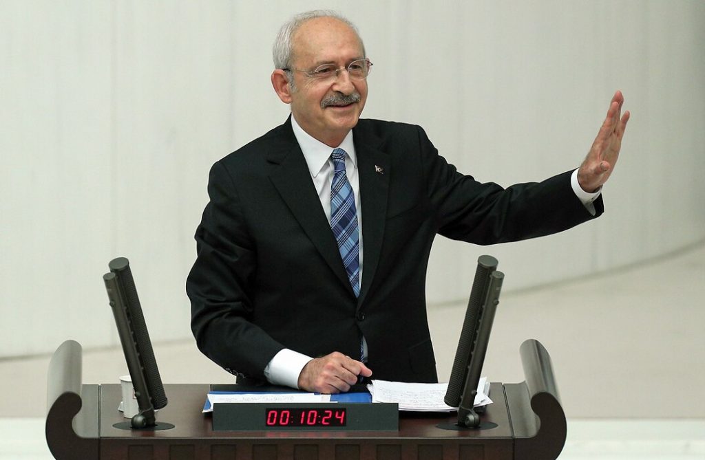 Kılıçdaroğlu: Gözüme İletişim Başkanlığı binasını kestirdim