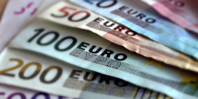 KKTC'de anket: Halkın yüzde 63,79'u para biriminin euro olmasını istiyor