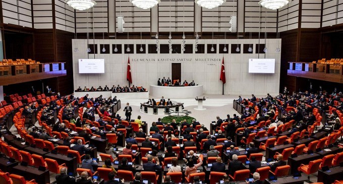 Kadınların eşit temsiline AKP ve MHP’den ‘hayır’ yanıtı