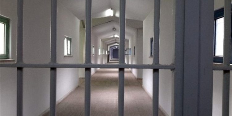 'Kamerasız alanlarda tutuklular darp ediliyor, çıplak aramaya maruz kalıyor'