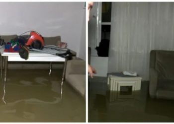 Kanalizasyondan taşan su 2 eve doldu