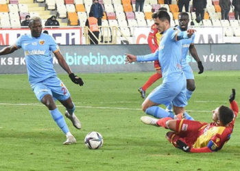 Kayserispor son dakika golüyle 1 puanı aldı