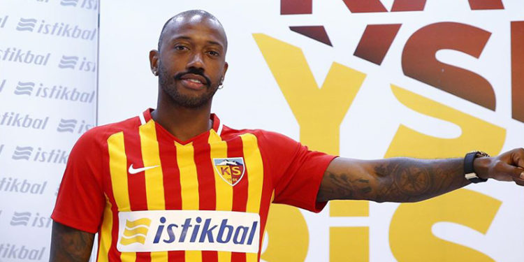 Kayserispor'da Manuel Fernandes'in sözleşmesi feshedildi